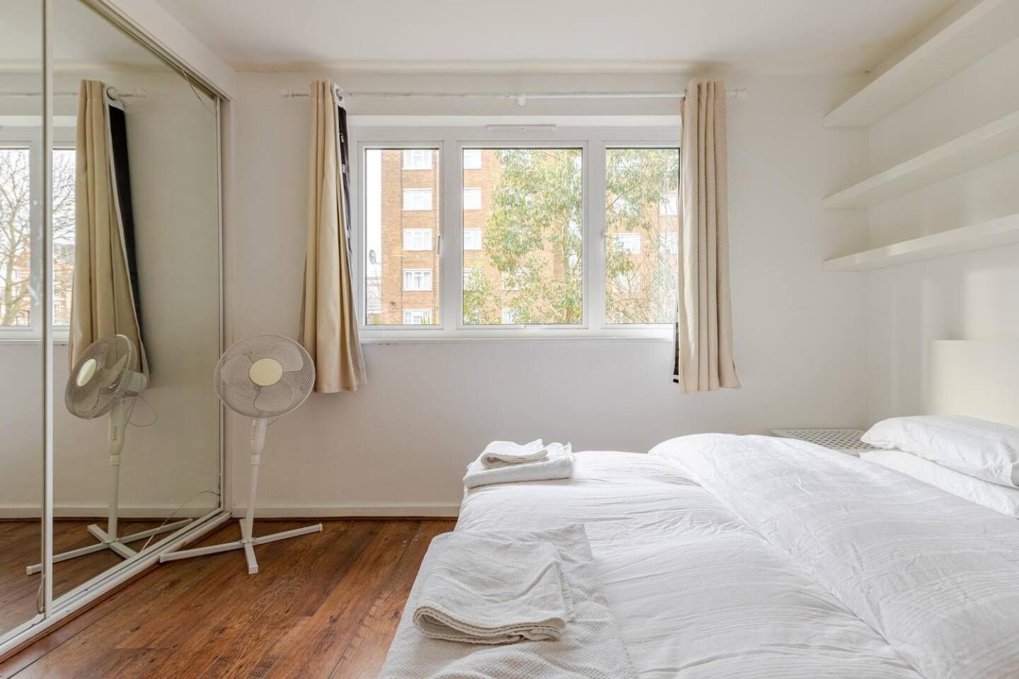 Appartamento Charming 2-Bed Garden Flat Londra Esterno foto