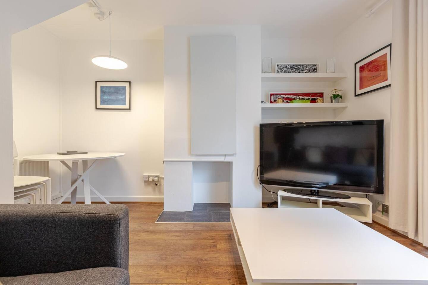 Appartamento Charming 2-Bed Garden Flat Londra Esterno foto